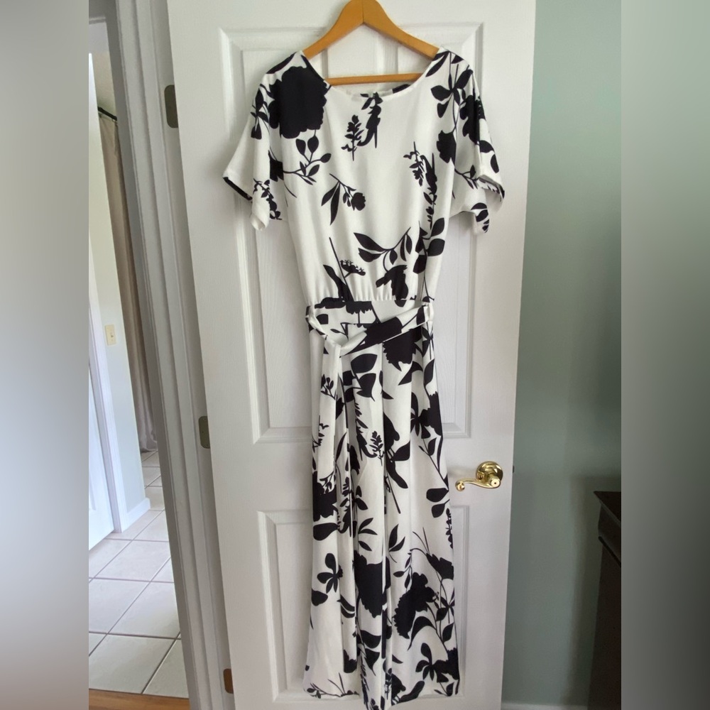 Elegant Black and White Floral Jumpsuit